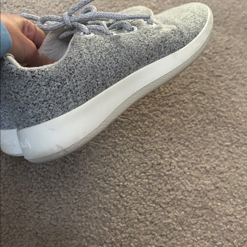 Allbirds Light Gray Wool Runner Sneakers Women’s size 8